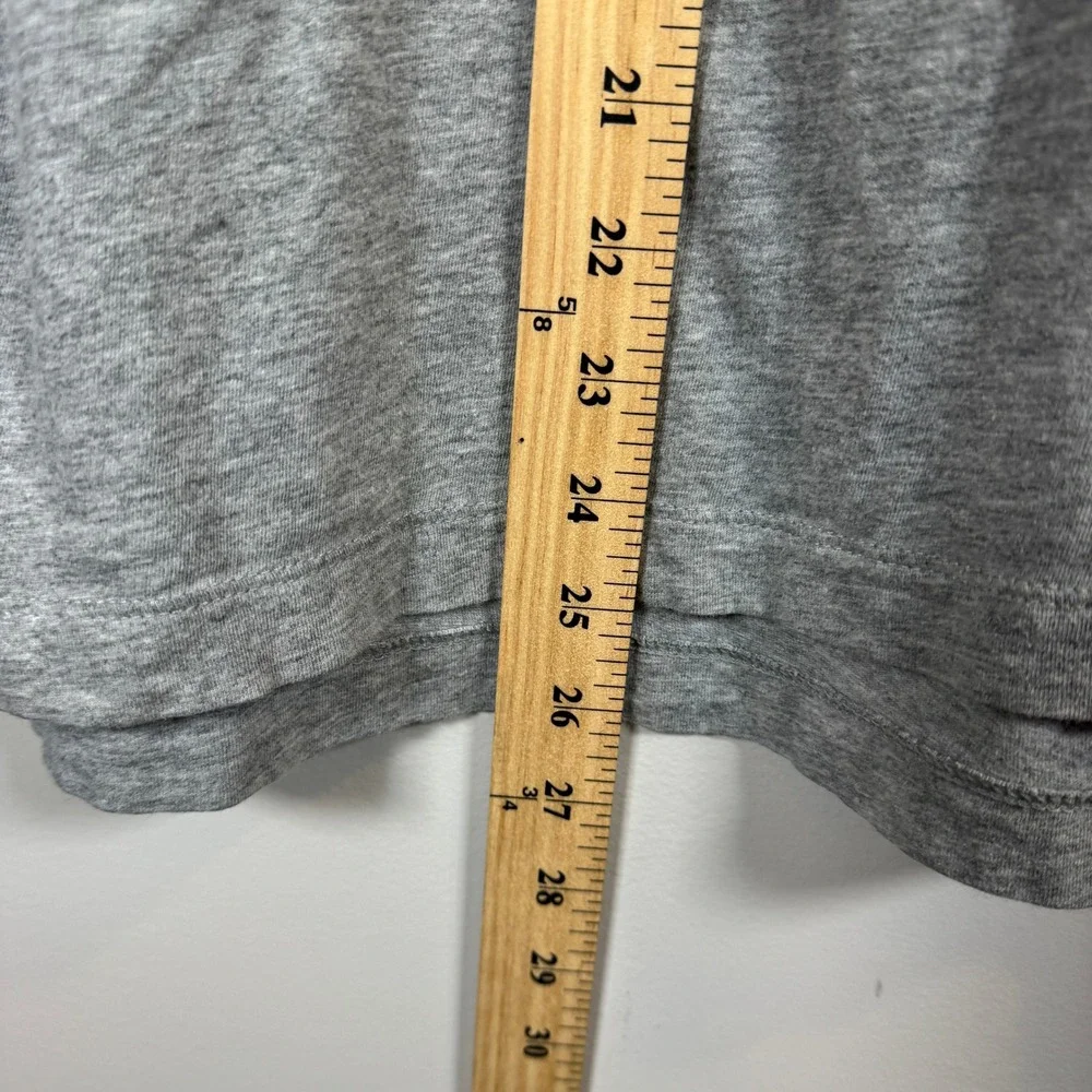 Nike Sportswear Club Tee Mens L Gray Black Futura Logo Classic Swoosh Minimalist